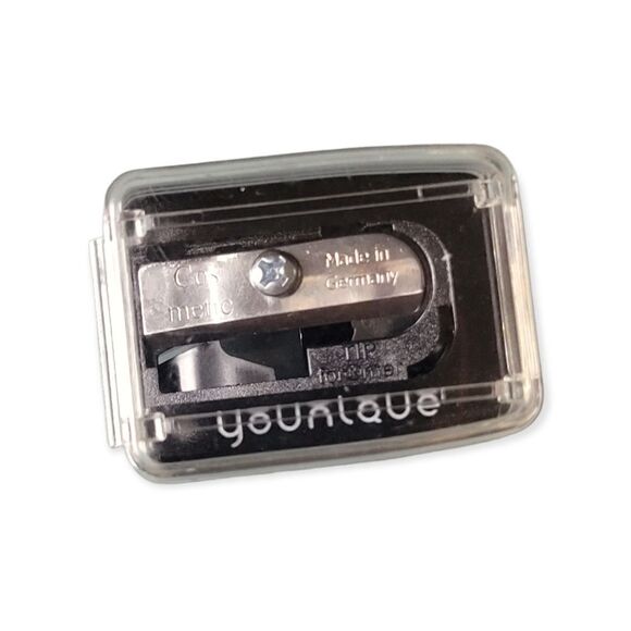 Rare Younique Defend Innocence boxed gift set - Picture 15 of 16